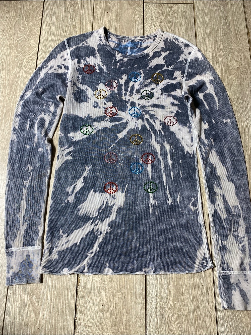 Vintage Y2K Tie Dye Waffle Knit Thermal Long Sleeve Rhinestone Peace Signs Top M